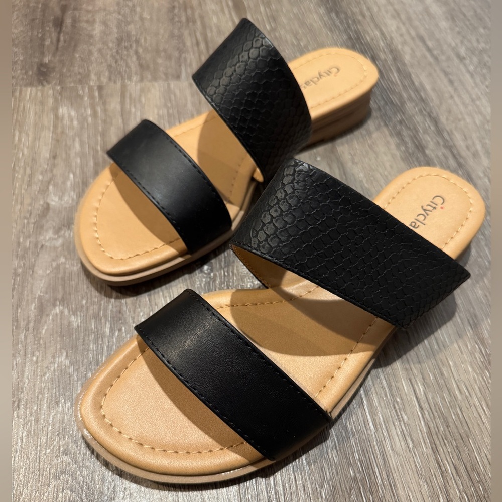 NWT 🌴Snake print Slide Sandals